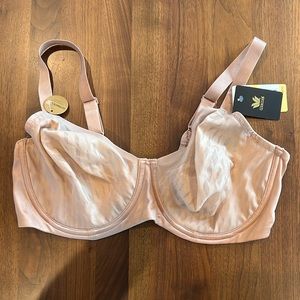Wacoal underwire 38 DD new with tags